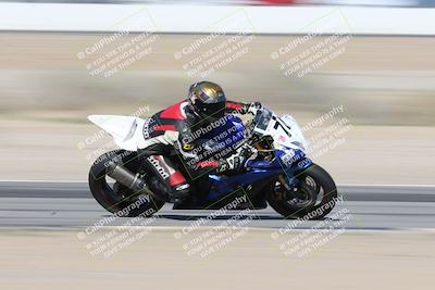 media/Jan-15-2026-Racers Edge (Thu) [[dfebeb70ab]]/3-B Group/Session 2 (Turn 15 Inside Pans)/